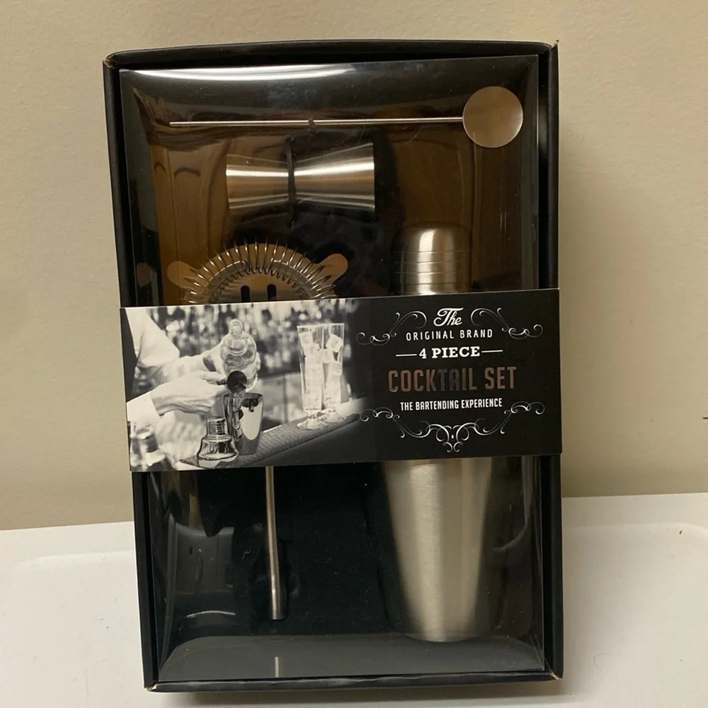Stainless Steel Cocktail Shaker Set 4pc Bar Kit NIB Home Bartender Gift